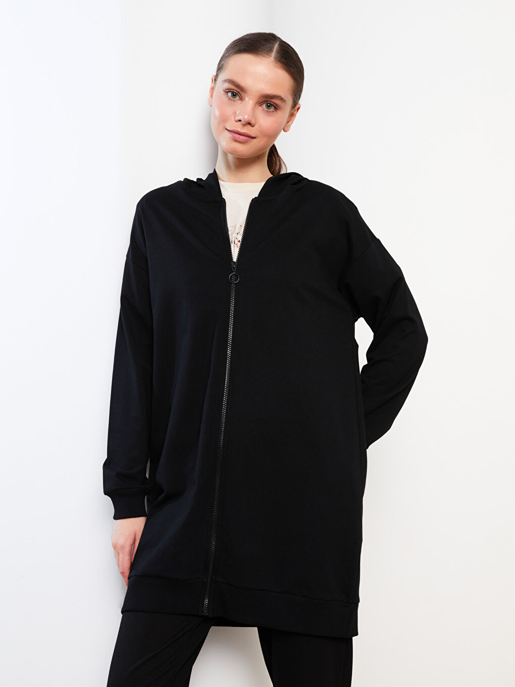 Siyah Kapüşonlu Düz Uzun Kollu Oversize Kadın Hırka