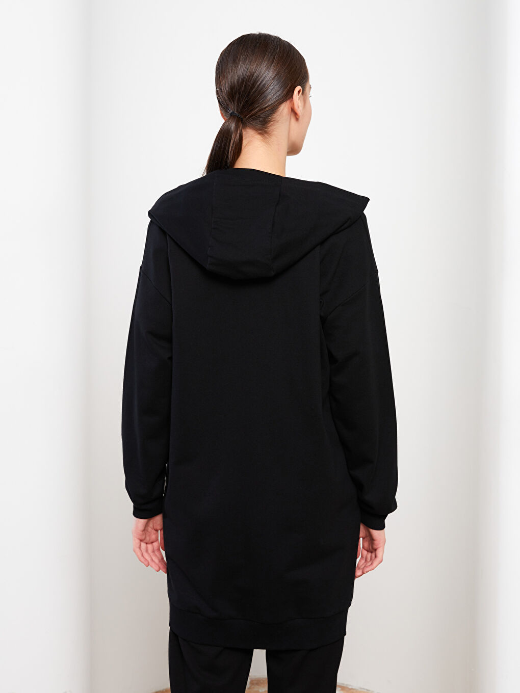 Siyah Kapüşonlu Düz Uzun Kollu Oversize Kadın Hırka-4