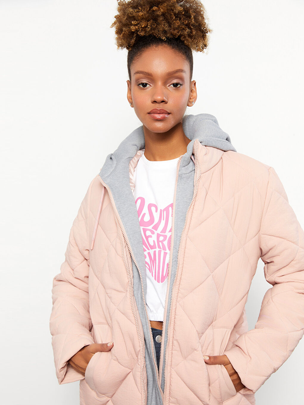 Pembe Kapüşonlu Kapitone Kadın Şişme Mont