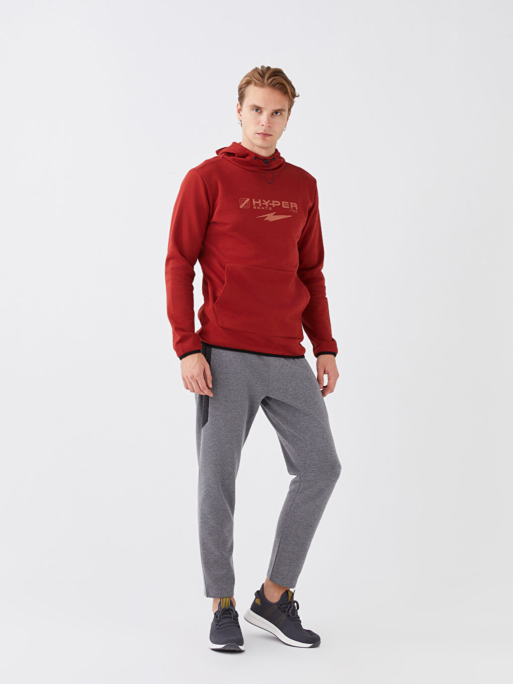 Kahverengi Uzun Kollu Baskılı Erkek Kalın Hoodie-2