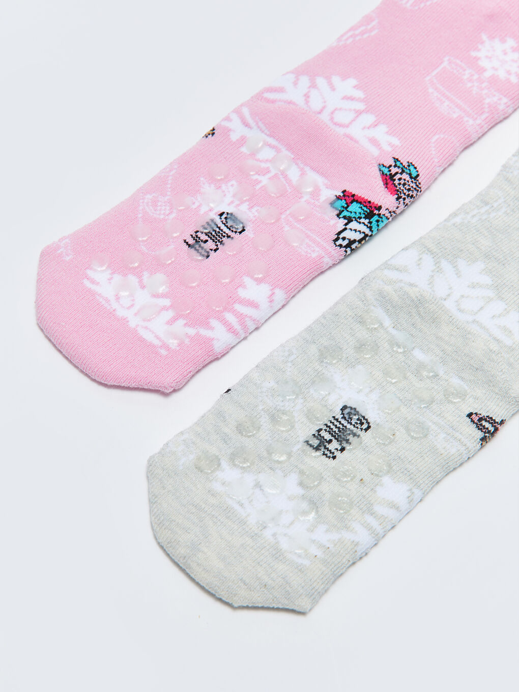 LCW Kids LOL Surprise OMG Licensed Girls' Towel Socks 2 Pack -W2DU68Z4-G8E