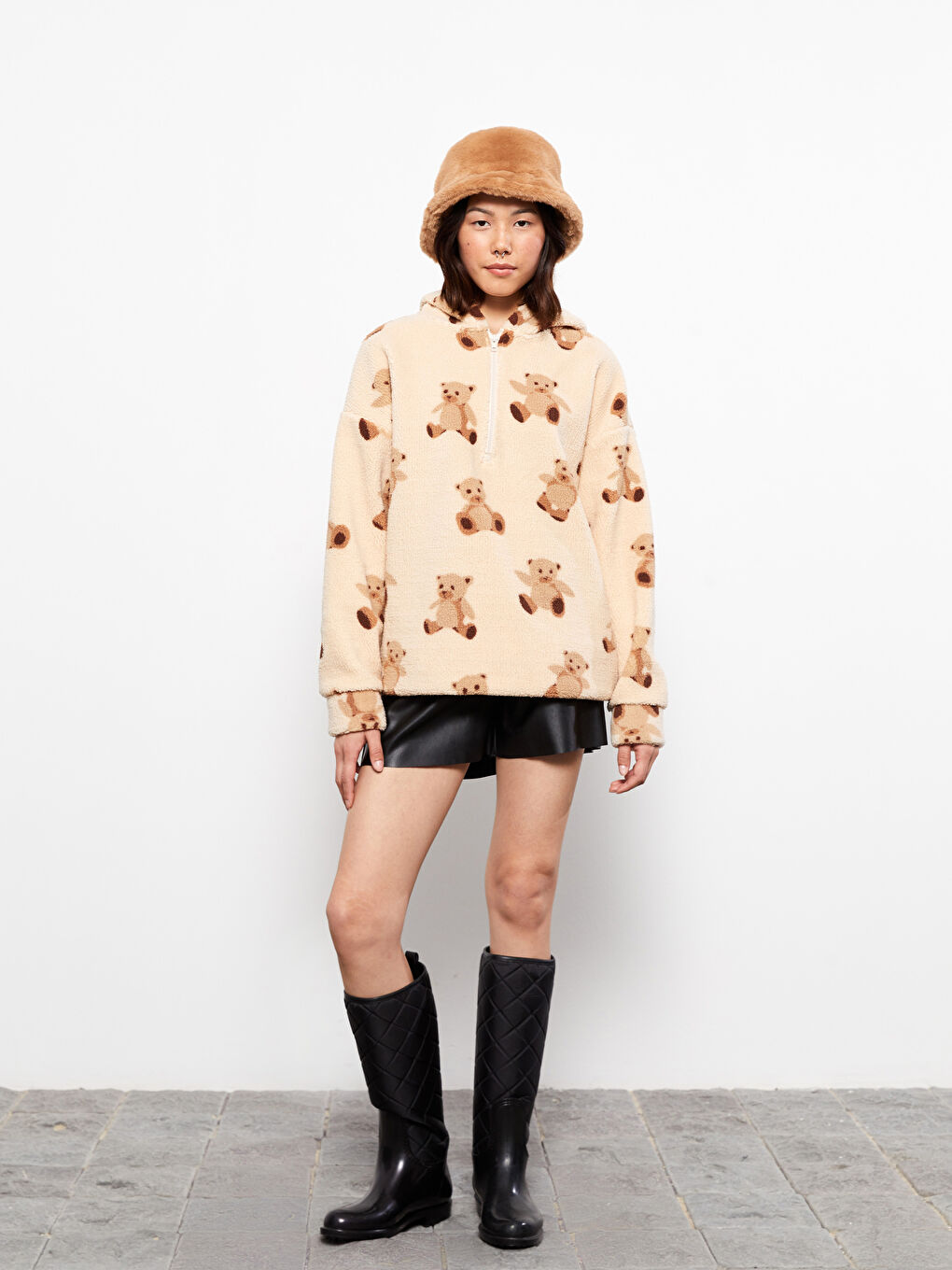 Ekru Kapüşonlu Desenli Uzun Kollu Kadın Pelüş  Sweatshirt-2