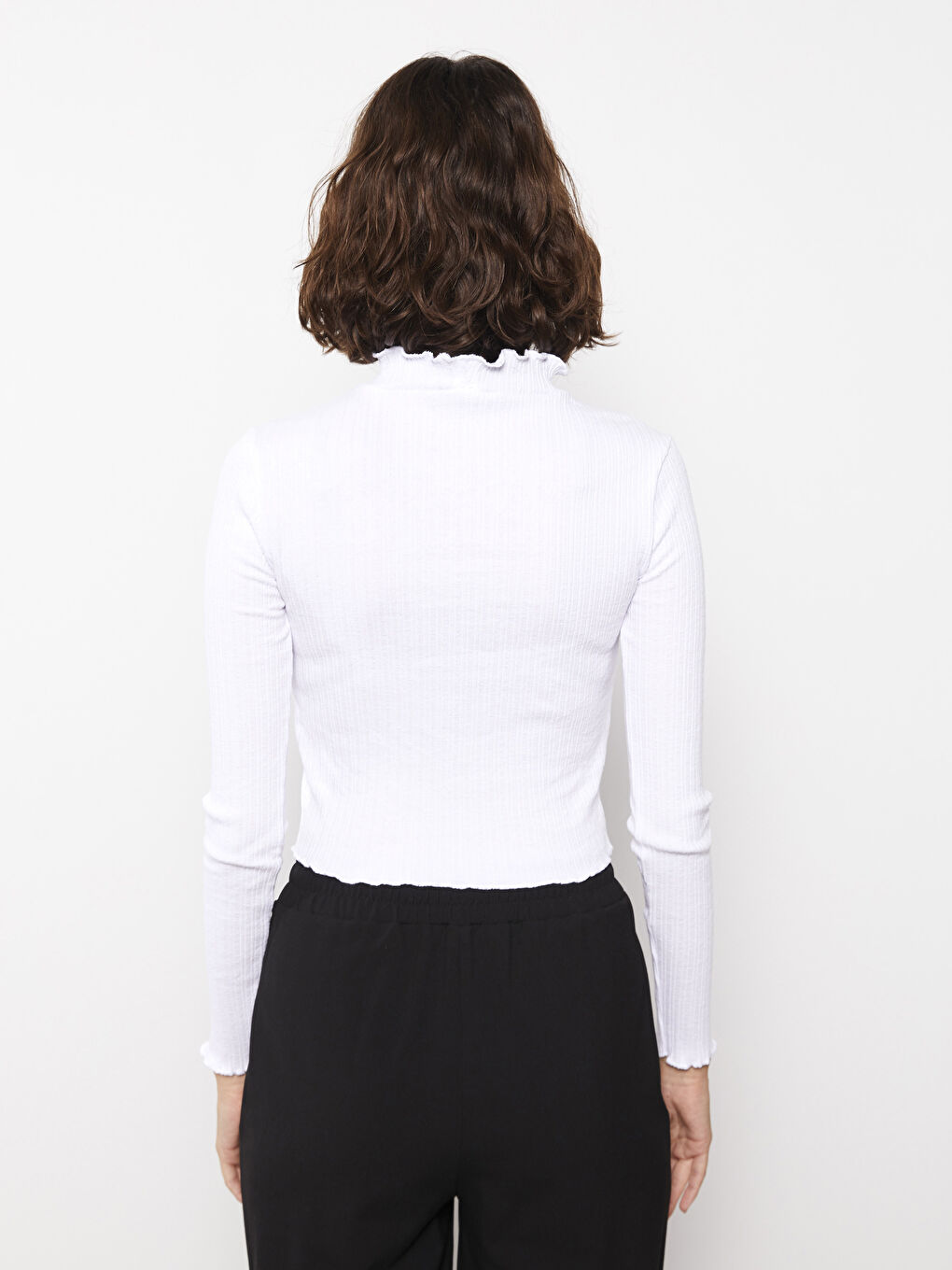 Beyaz Dik Yaka Düz Uzun Kollu Kadın Kazak-4