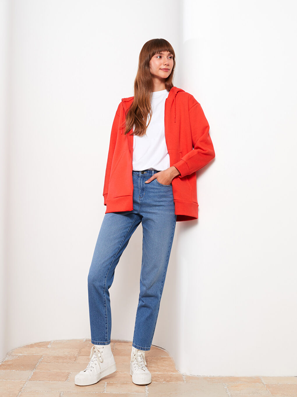 Women's Slim Mom Straight Jeans -W2DV88Z8-H45