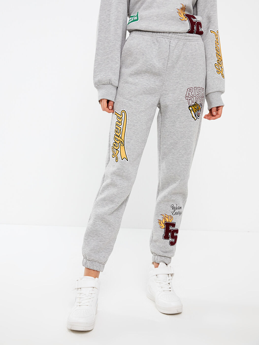 بنطلون رياضي مطبوع بخصر مرن للسيدات-2