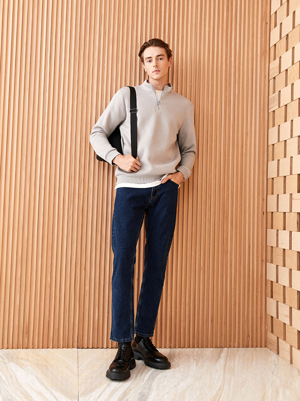 Gri Dik Yaka Uzun Kollu Erkek Kalın Sweatshirt-2