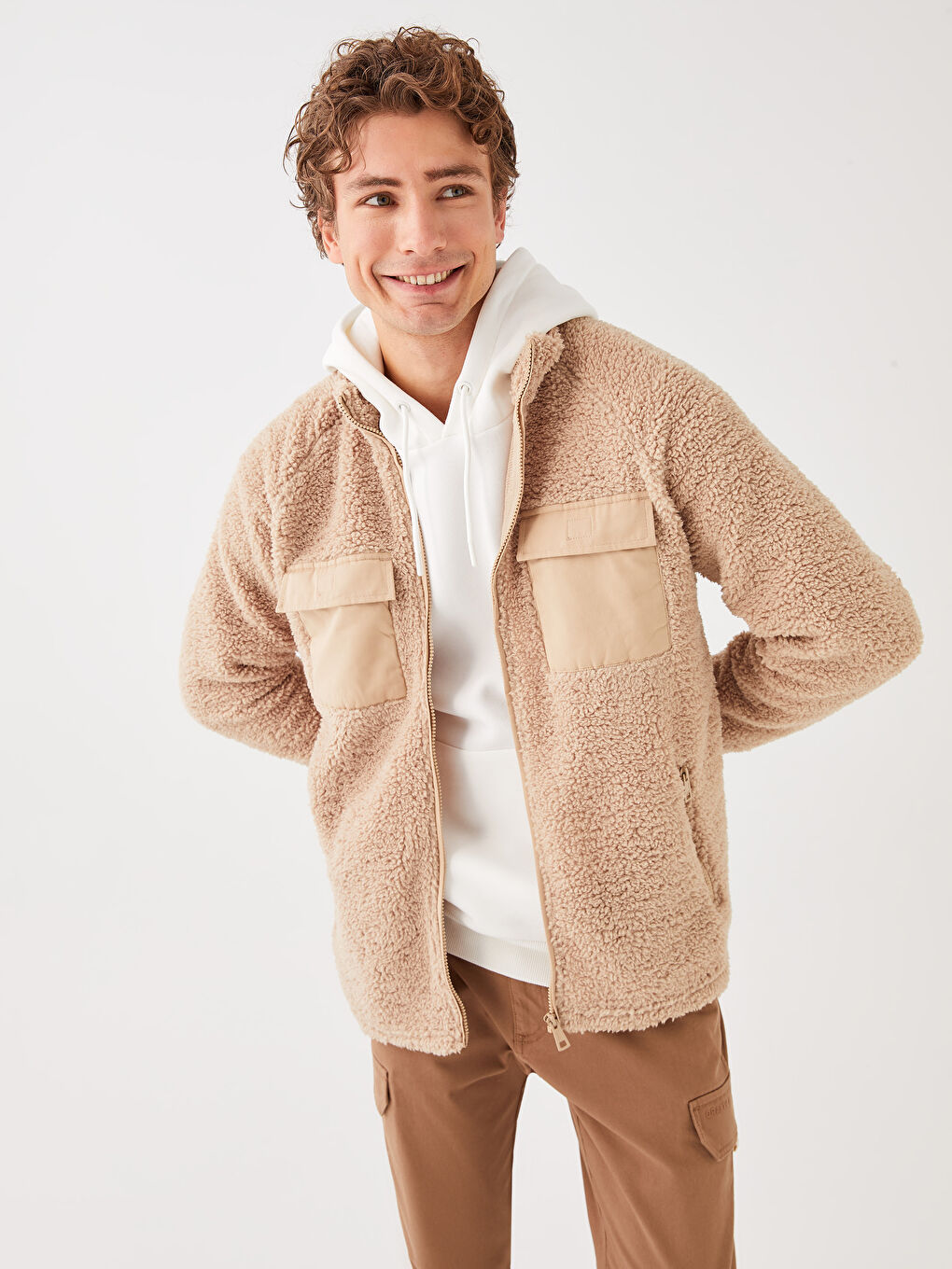 Bej Rahat Kalıp Dik Yaka Pelüş Erkek Spor Hırka