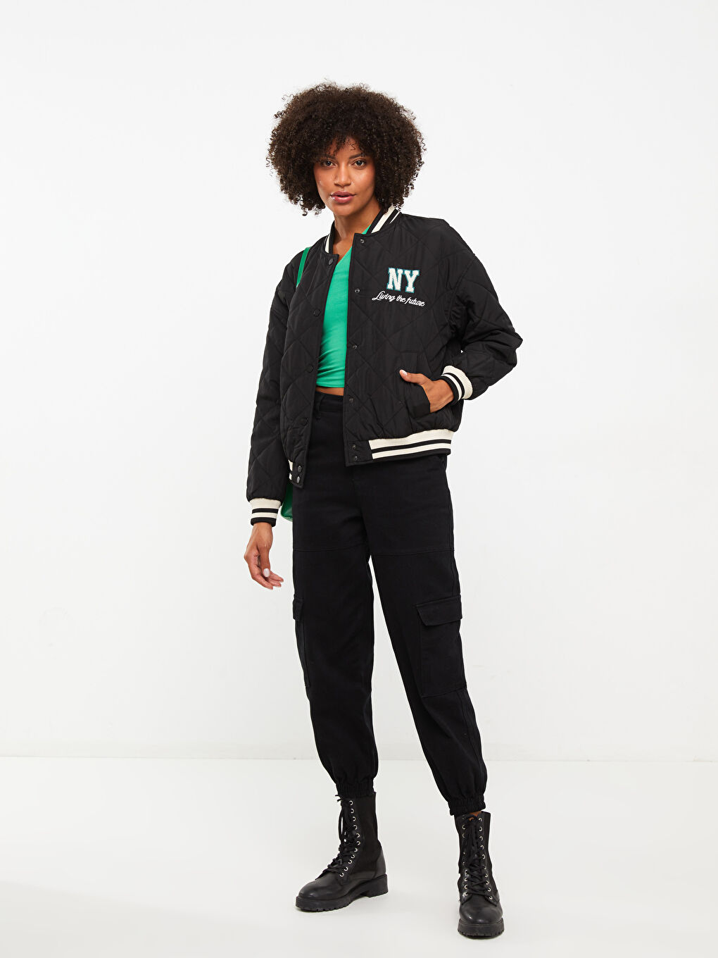 Siyah Nakışlı Uzun Kollu Kadın Kolej Ceket