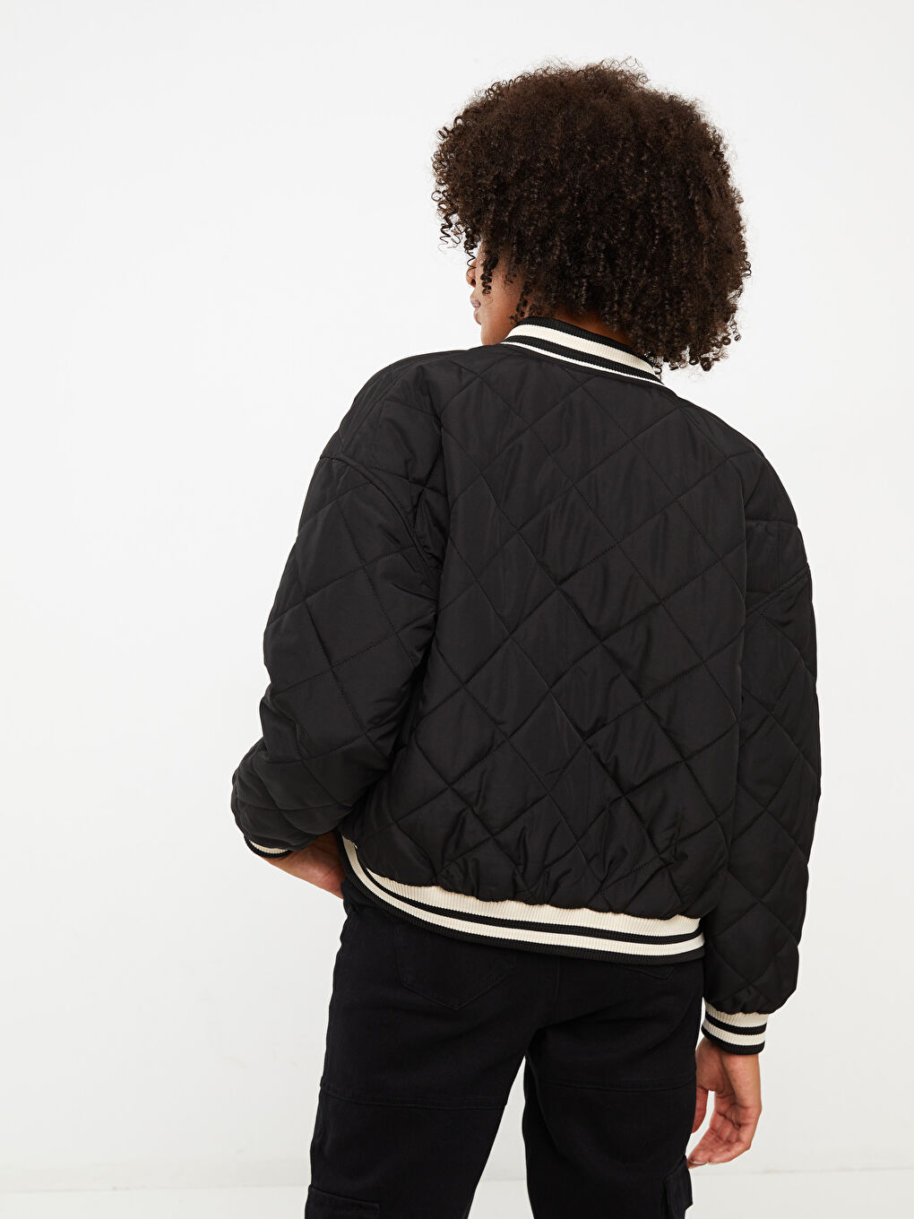 Siyah Nakışlı Uzun Kollu Kadın Kolej Ceket-4