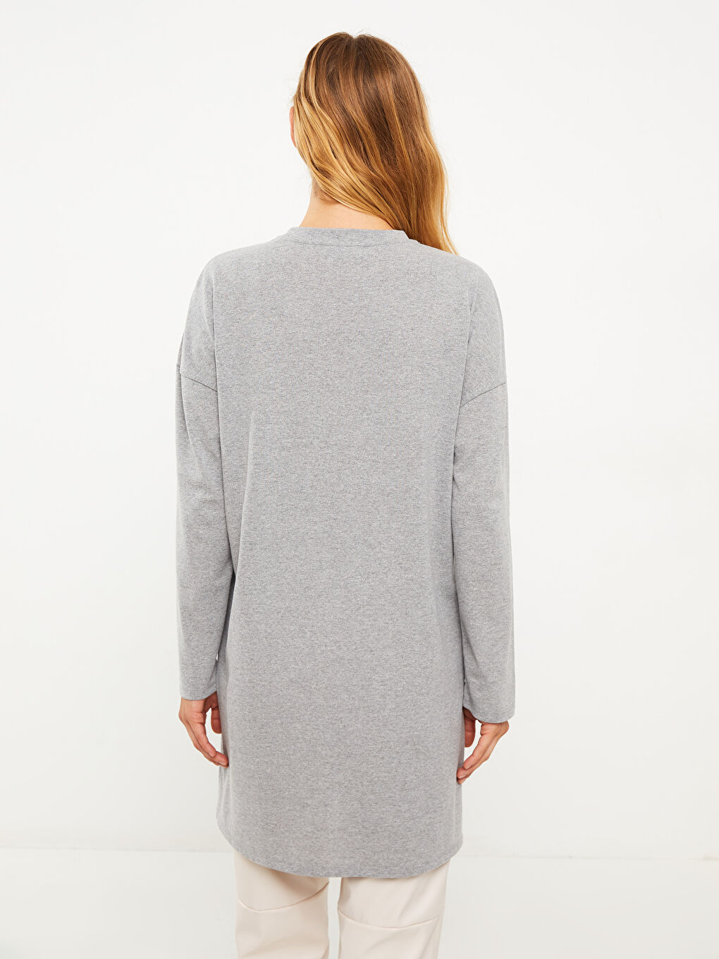 Gri Bisiklet Yaka Baskılı Uzun Kollu Kadın Tunik-4