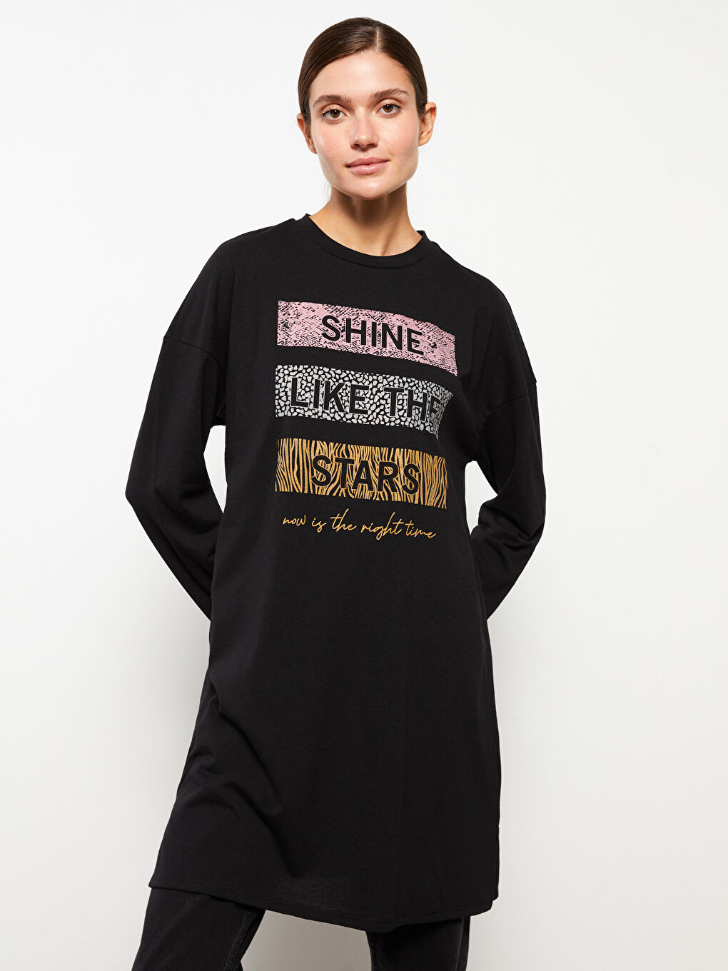 Siyah Bisiklet Yaka Baskılı Uzun Kollu Kadın Tunik-1