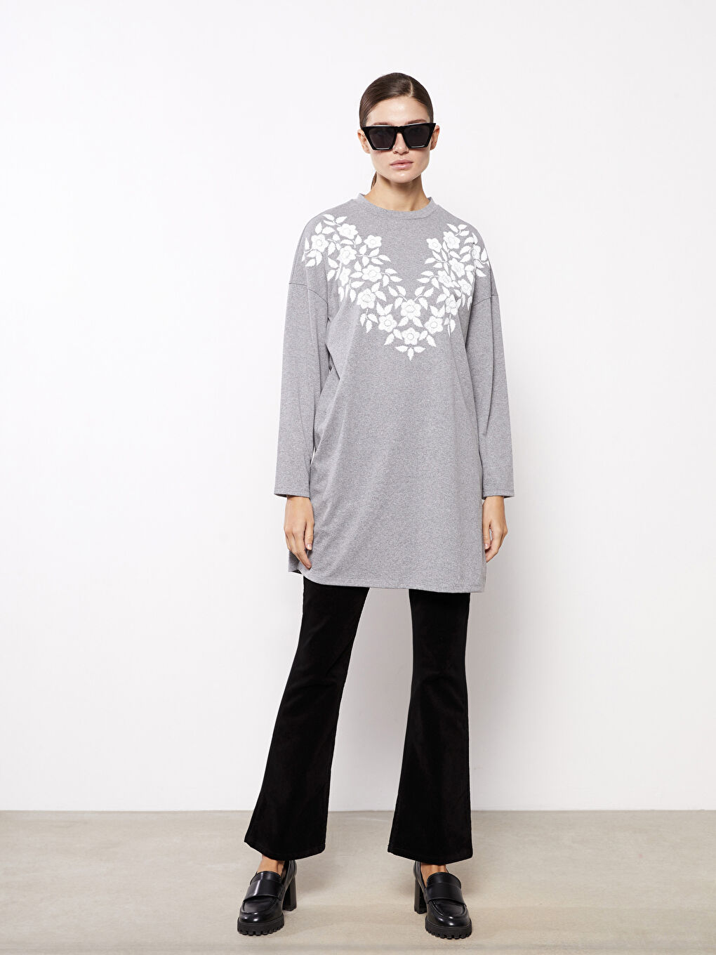 Gri Bisiklet Yaka Çiçekli Uzun Kollu Kadın Tunik-1