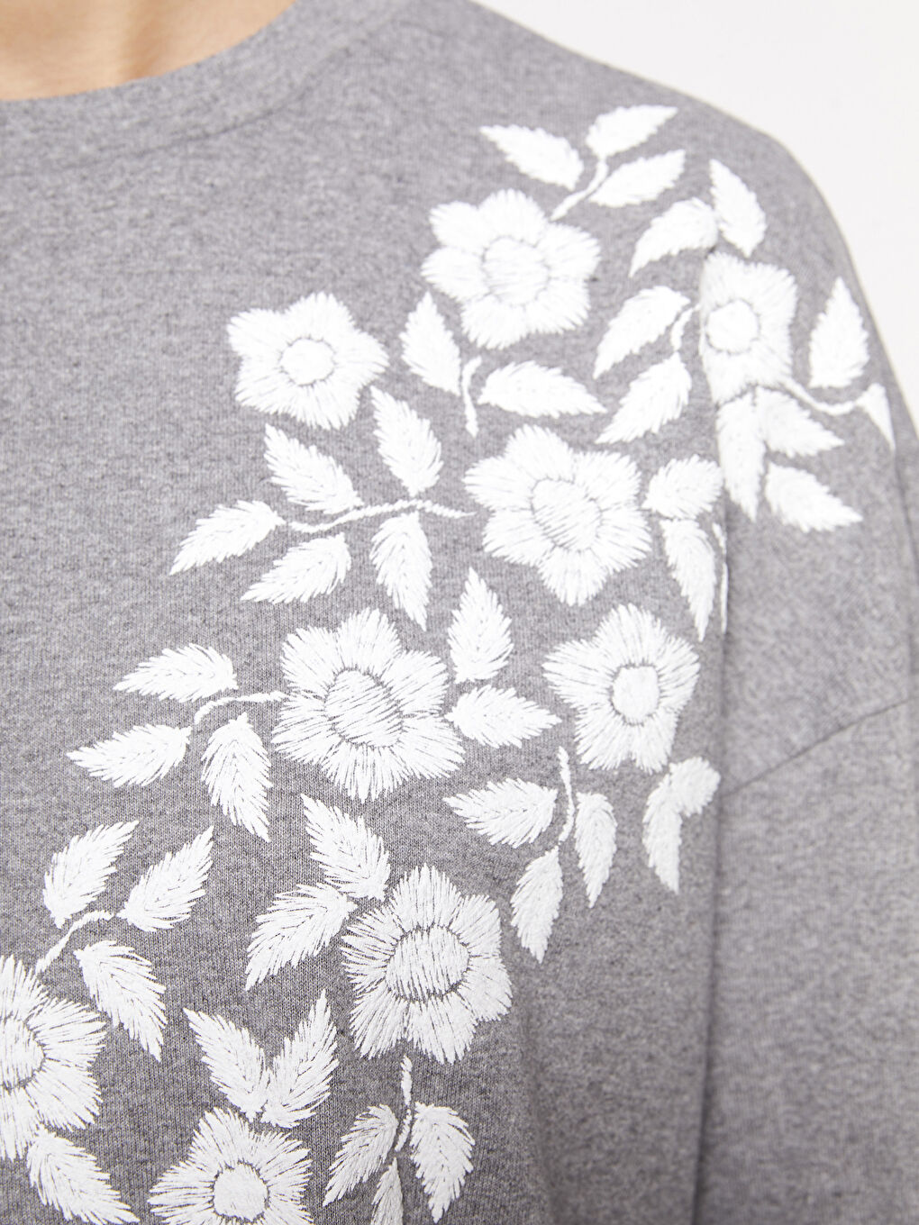 Gri Bisiklet Yaka Çiçekli Uzun Kollu Kadın Tunik-3