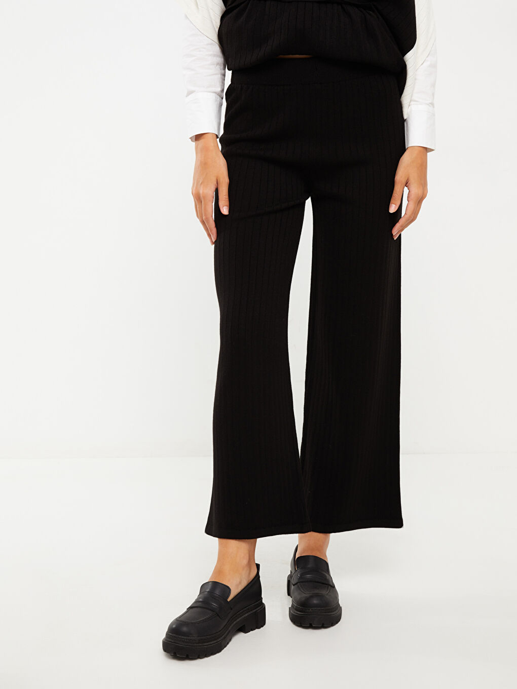 Siyah Beli Lastikli Düz Triko Kadın Pantolon-3