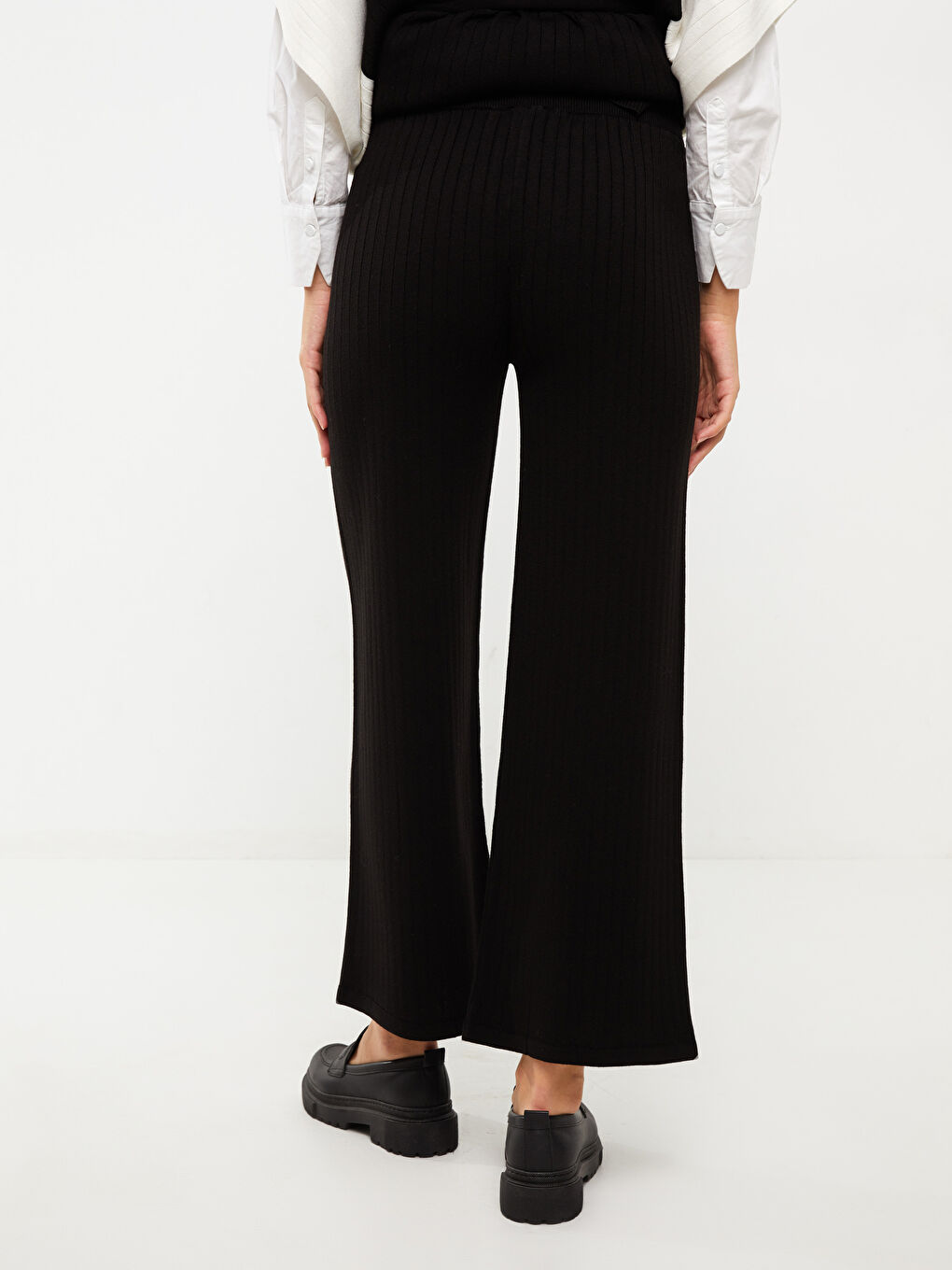 Siyah Beli Lastikli Düz Triko Kadın Pantolon-4