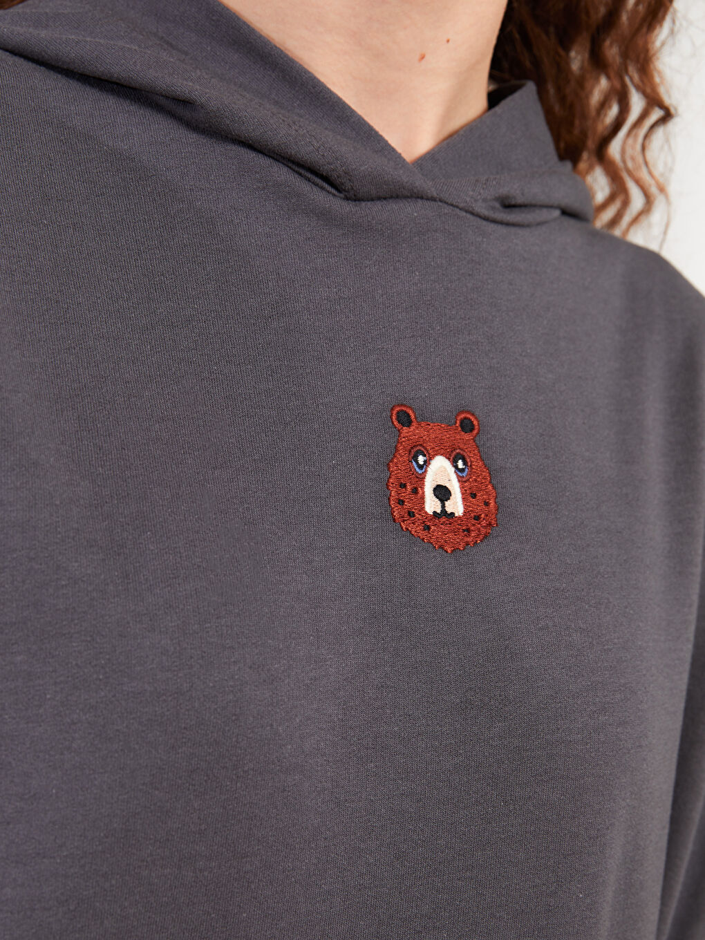 Gri Kapüşonlu Nakışlı Uzun Kollu Oversize Kadın Sweatshirt Tunik-3