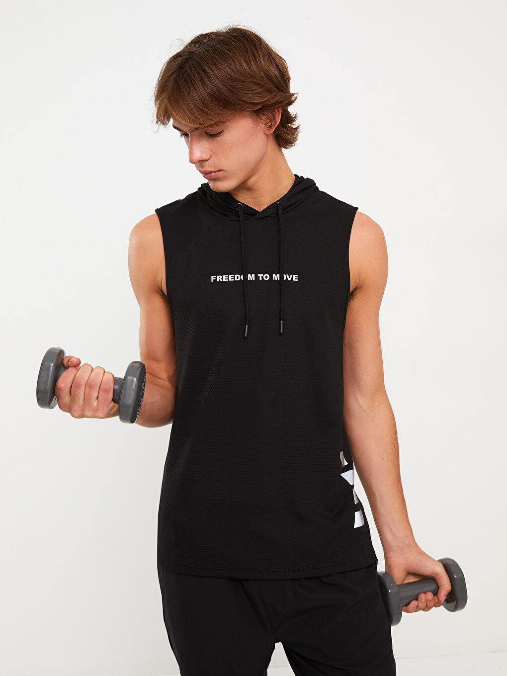 Siyah Kapüşonlu Baskılı Erkek Kolsuz Tişört-1