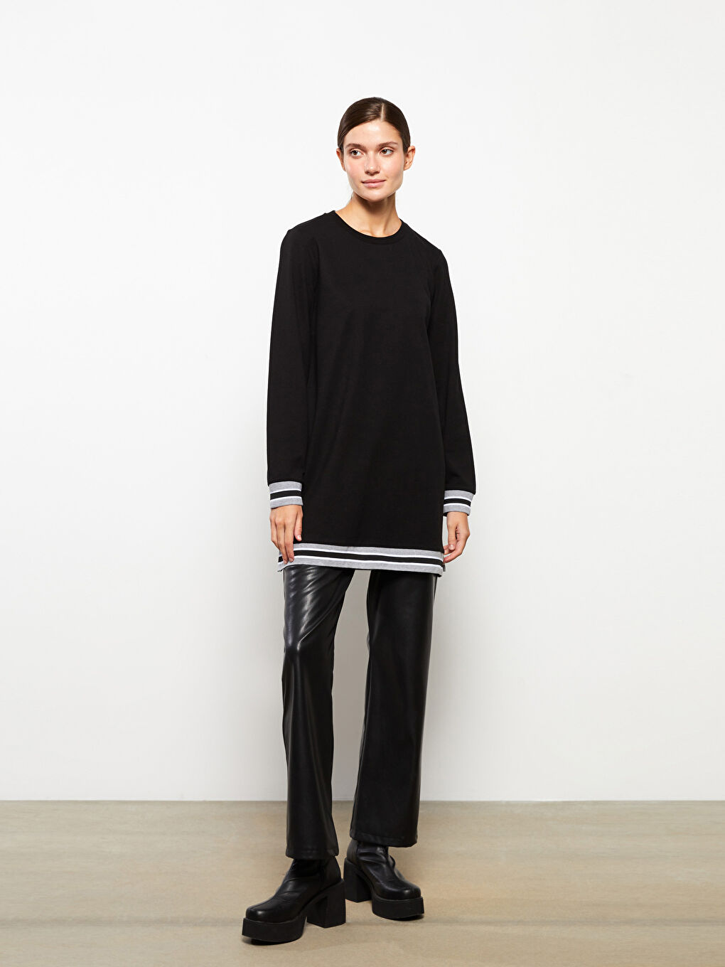 LCWAIKIKI Basic Crew Neck Plain Long Sleeve Women's Sweatshirt Tunic -W2EF54Z8-CVL