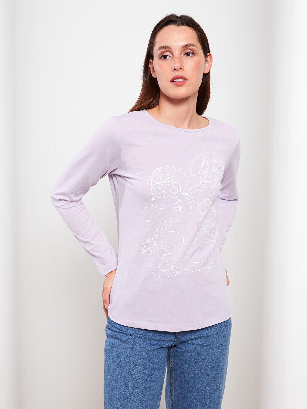 LCW ECO Rundhalsausschnitt Bedrucktes Langarm T-Shirt für Damen -W2EF80Z8-RW9
