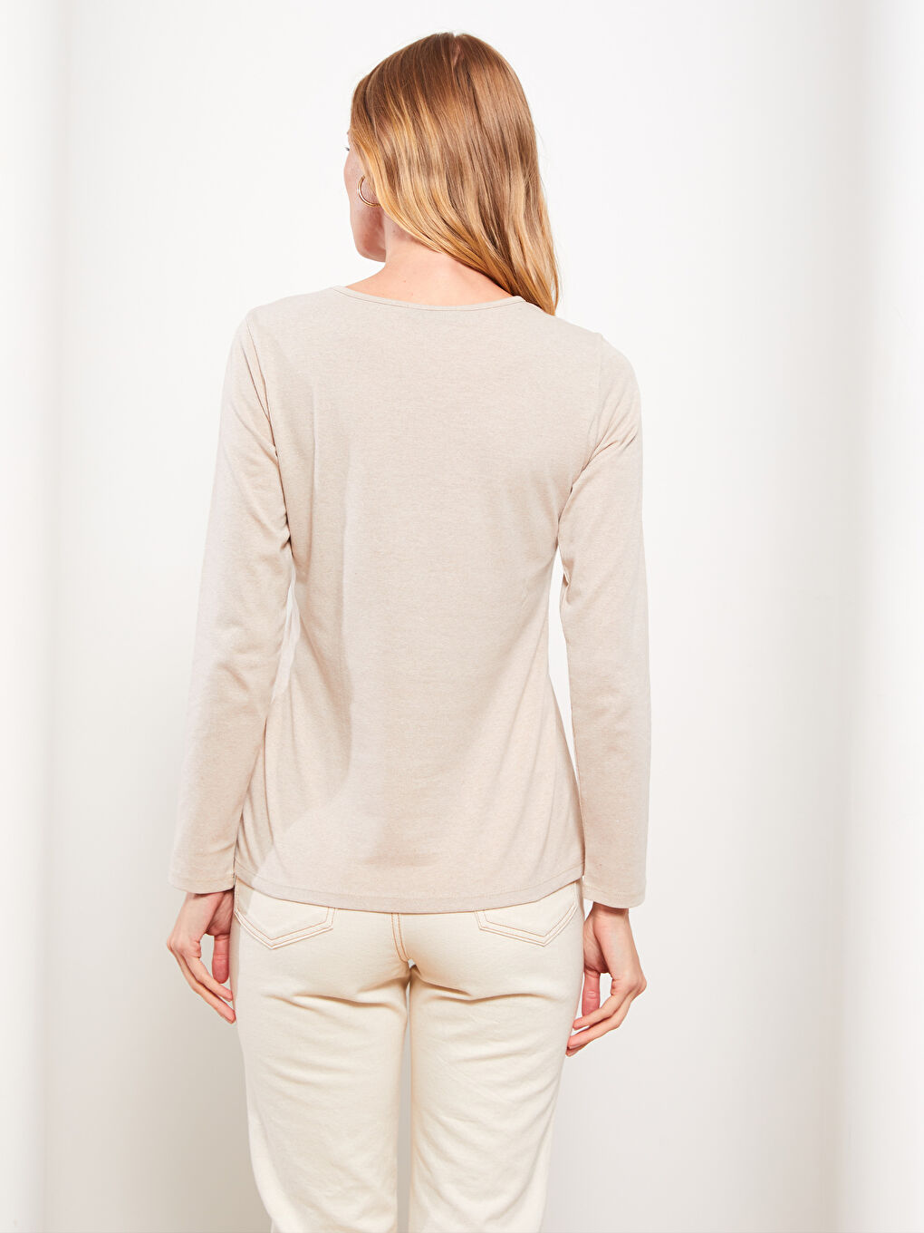 Bej Bisiklet Yaka Baskılı Uzun Kollu Kadın Tişört-4