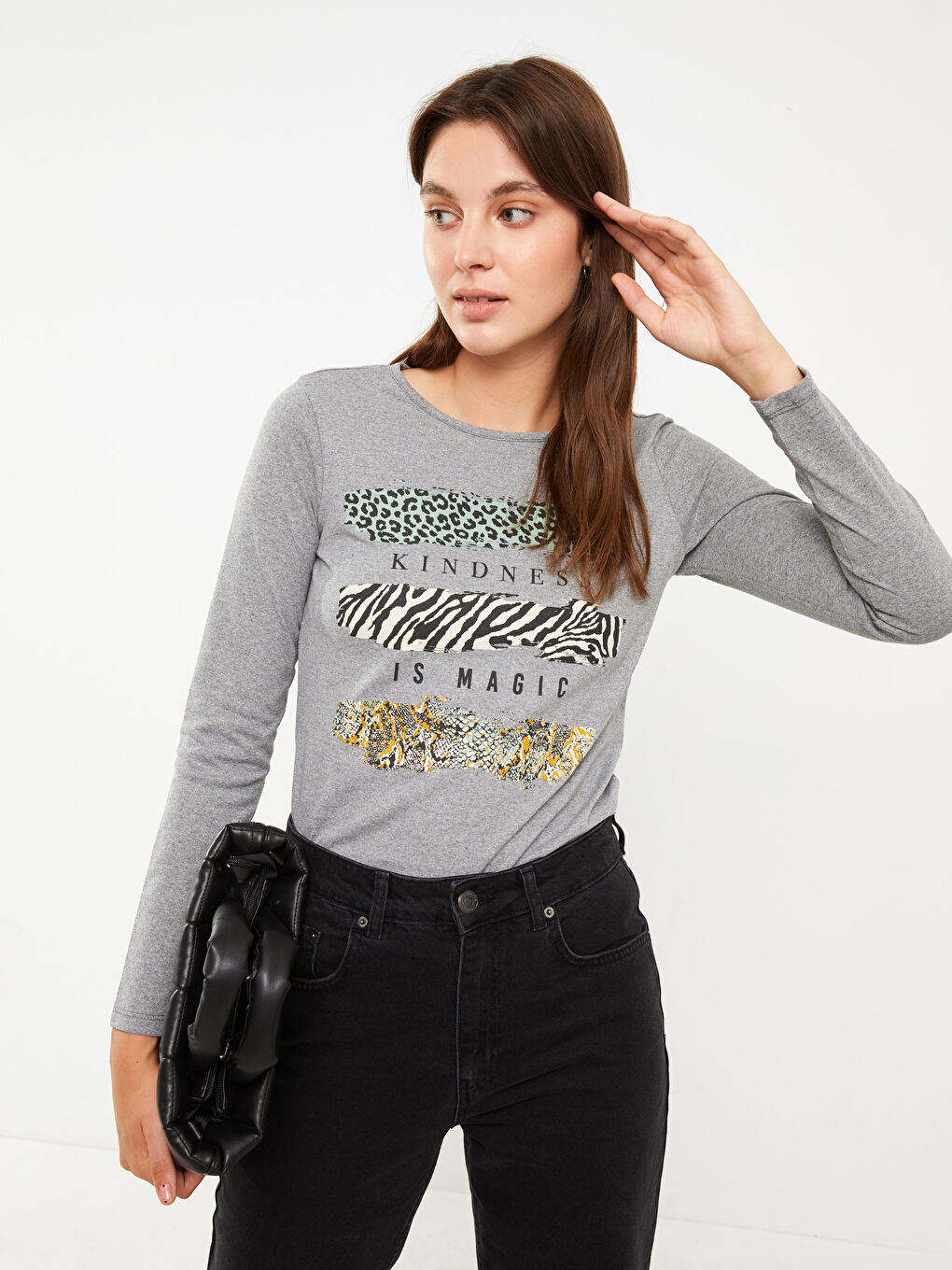 Gri Bisiklet Yaka Baskılı Uzun Kollu Kadın Tişört