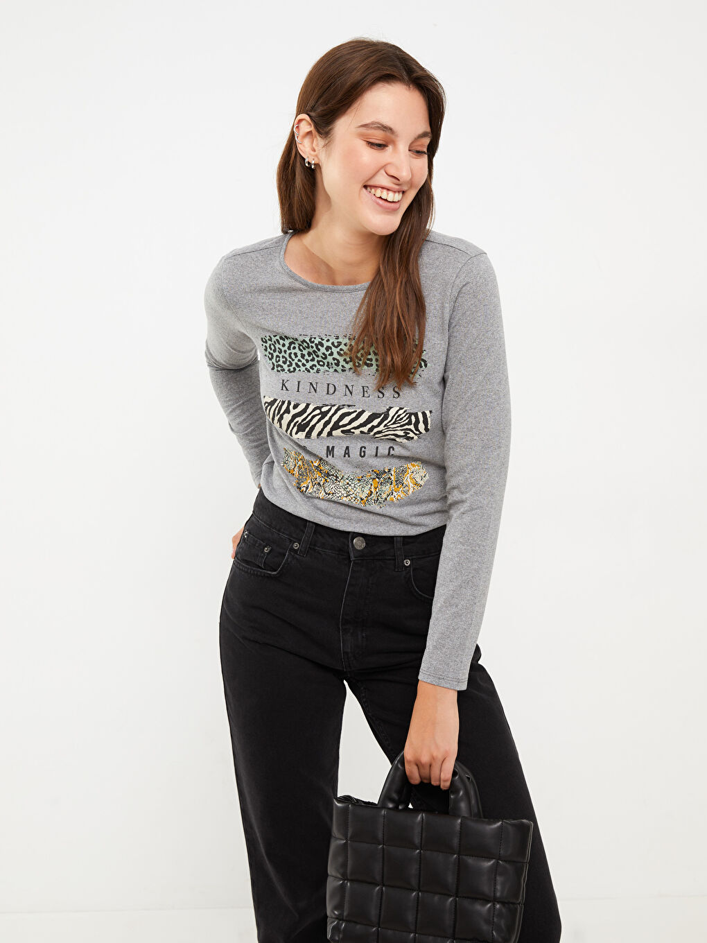 Gri Bisiklet Yaka Baskılı Uzun Kollu Kadın Tişört-1