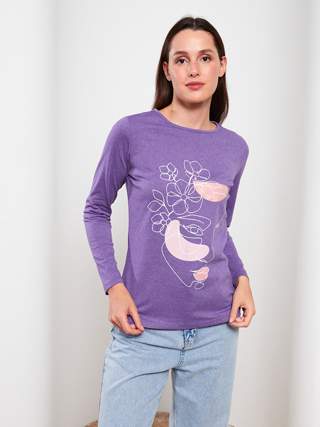 Crew Neck Printed Long Sleeve Women's T-Shirt-1