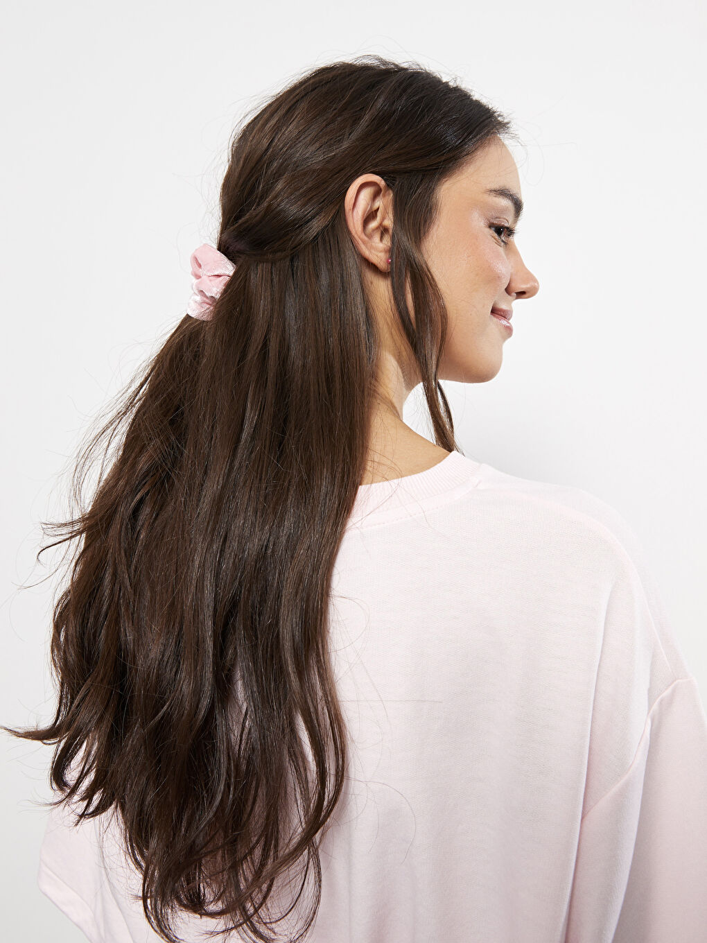 مشبك شعر مطاطي لامع مجعد - عبوة من 3 قطع-1