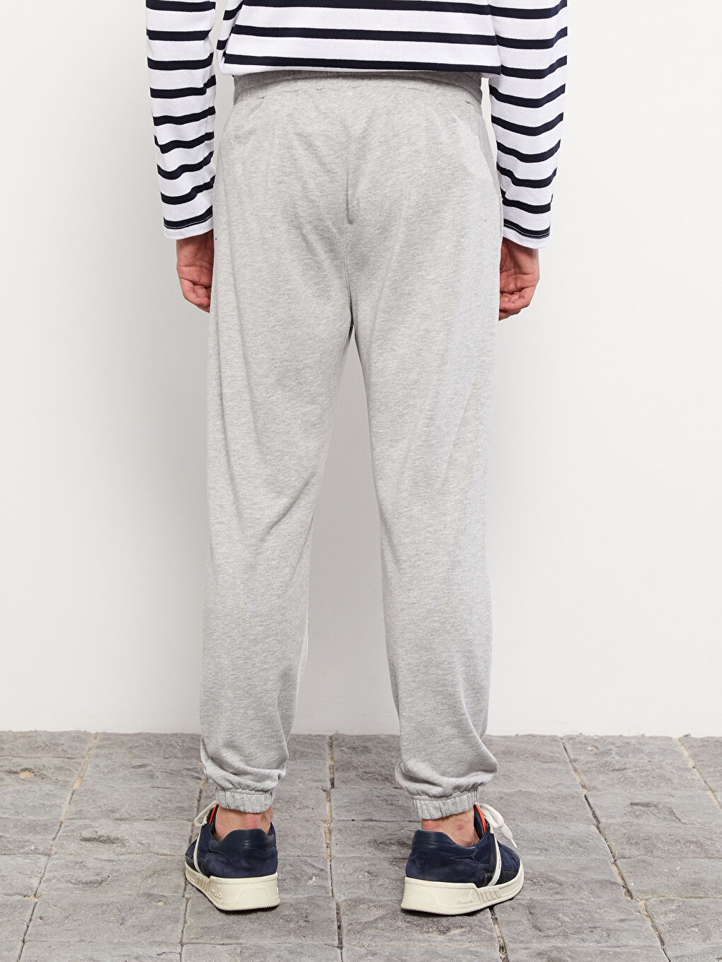 Standard Fit Men's Jogger Sweatpants-3