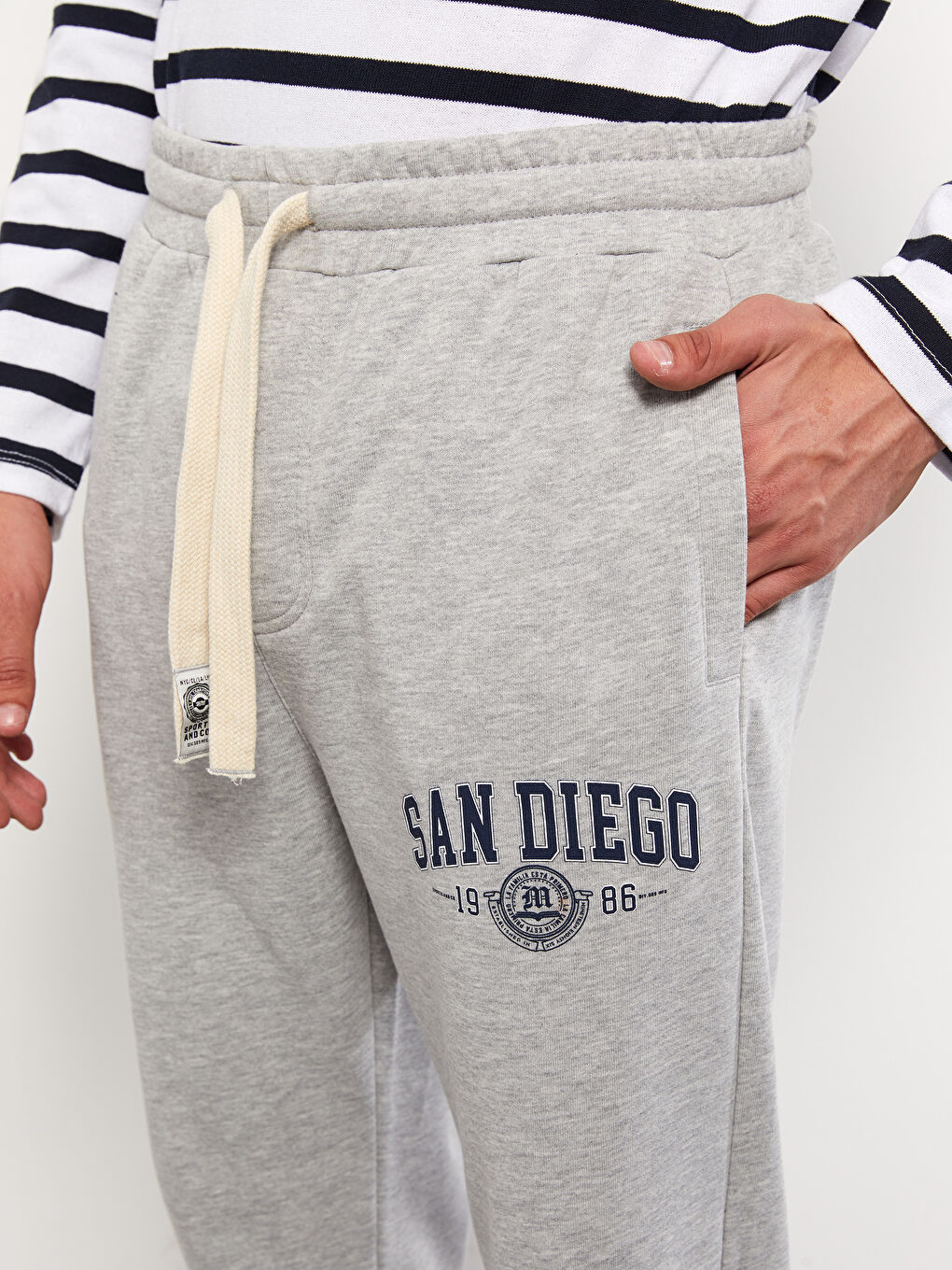 Standard Fit Men's Jogger Sweatpants-4