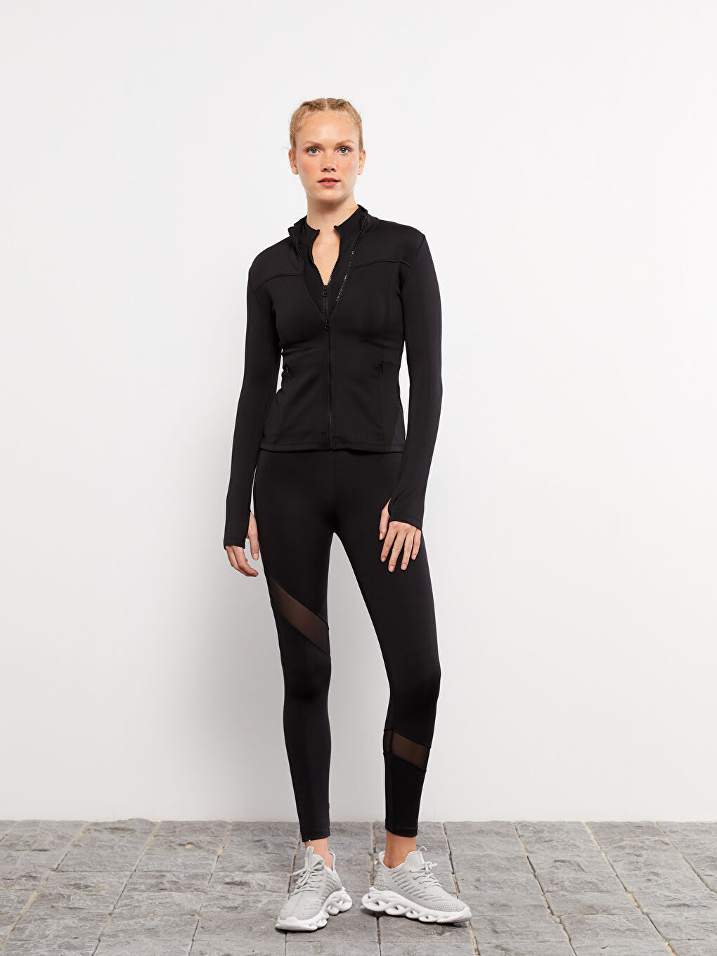 Siyah Dik Yaka Kadın Spor Hırka-2