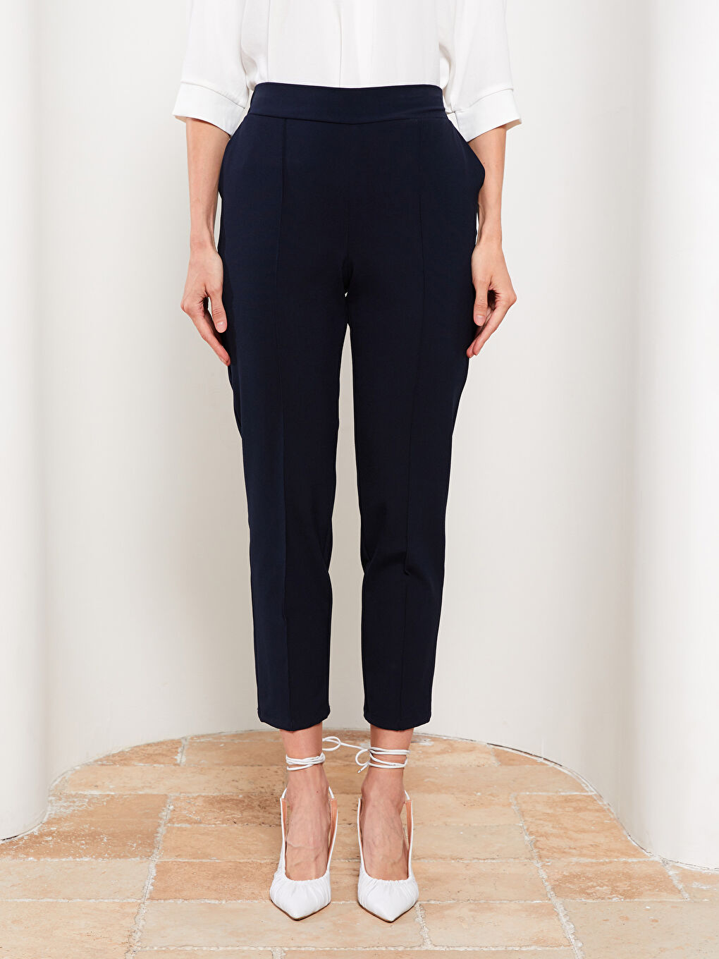Lacivert Kadın Rahat Kalıp Düz Pantolon-3