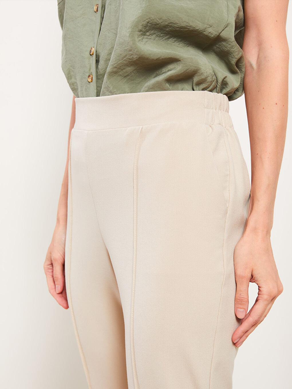 Women's Relaxed Fit Plain Trousers-3
