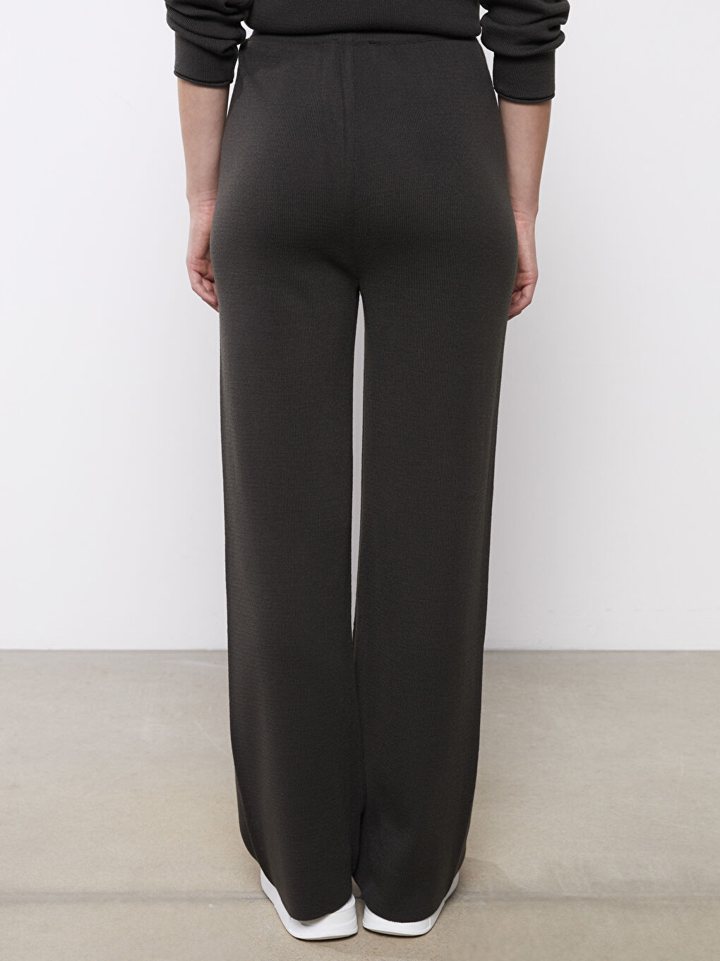 Women's Elasticated Waist Plain Knitwear Trousers-4