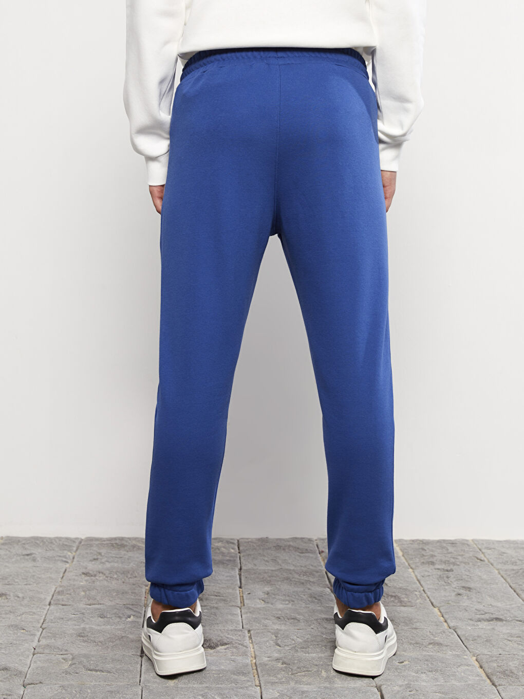 Slim Fit Men's Thick Jogger Sweatpants-5