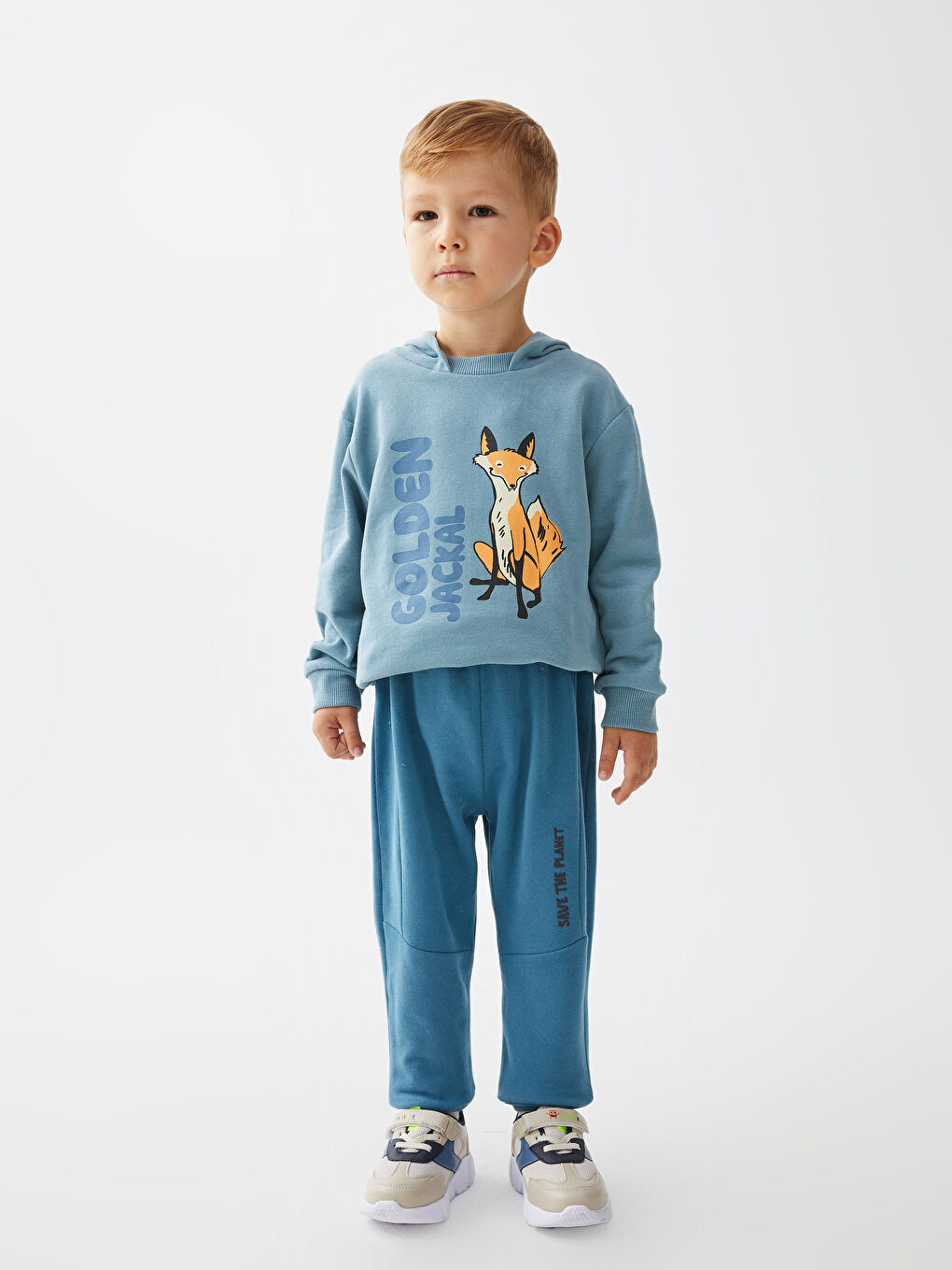 Серпімді белдікті принтті ұл балаға арналған спорттық шалбар