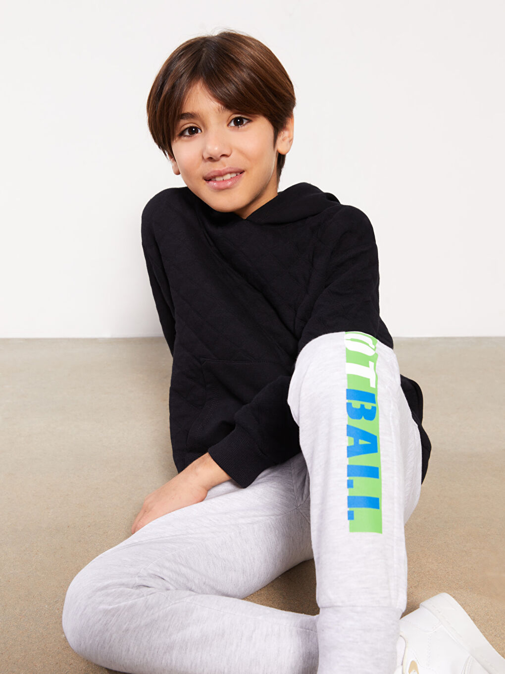 بنطلون رياضي للأولاد بطبعة بخصر مرن