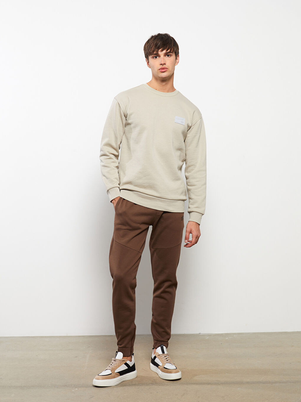 Bej Bisiklet Yaka Baskılı Erkek Kalın Sweatshirt-2