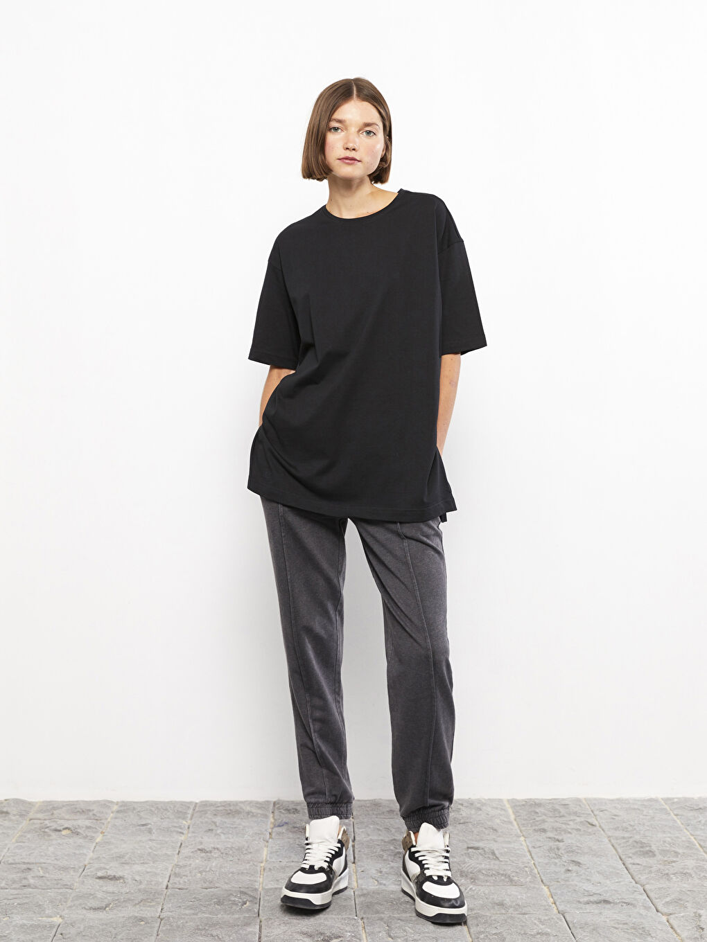 Tricou de Damă din Bumbac cu Mânecă Scurtă și Guler Rotund-1