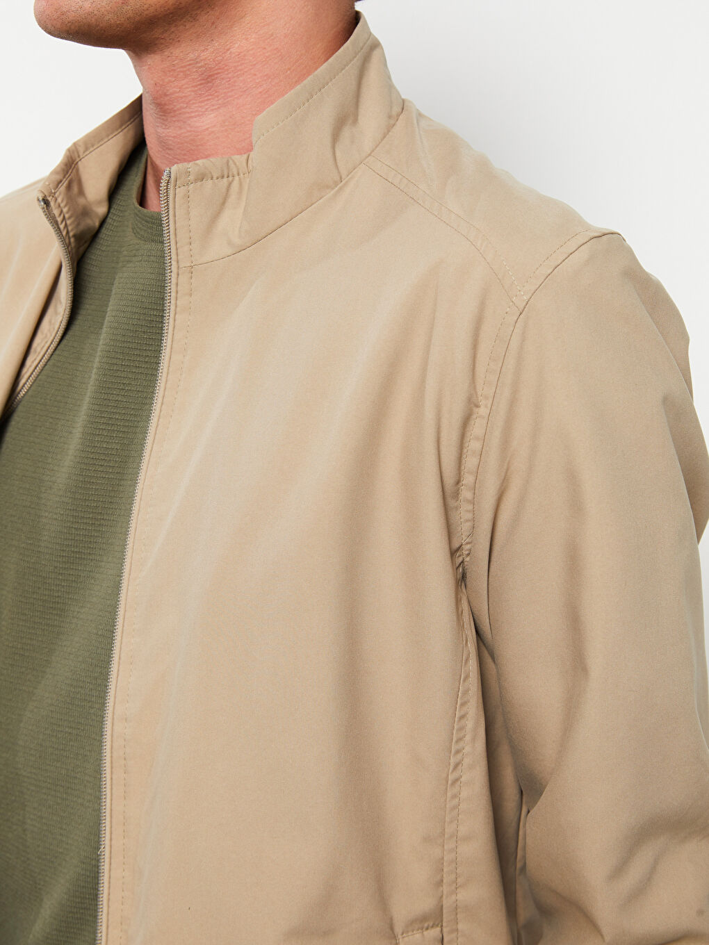 Bej Standart Kalıp Dik Yaka Erkek Mont-3