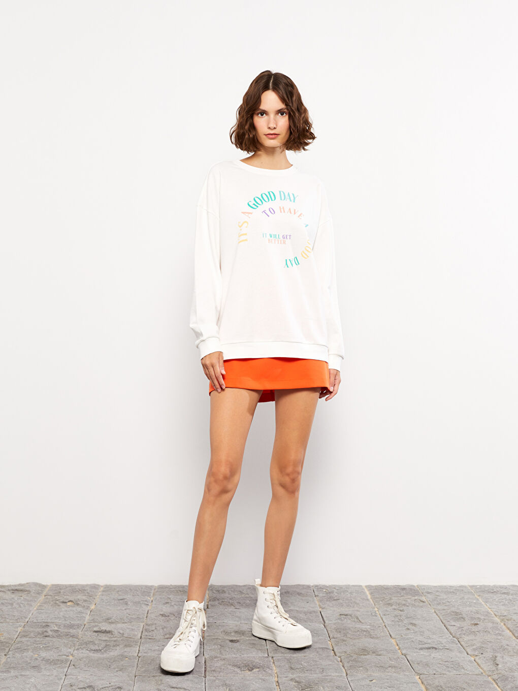 Crew Neck Printed Long Sleeve Women's Sweatshirt-2