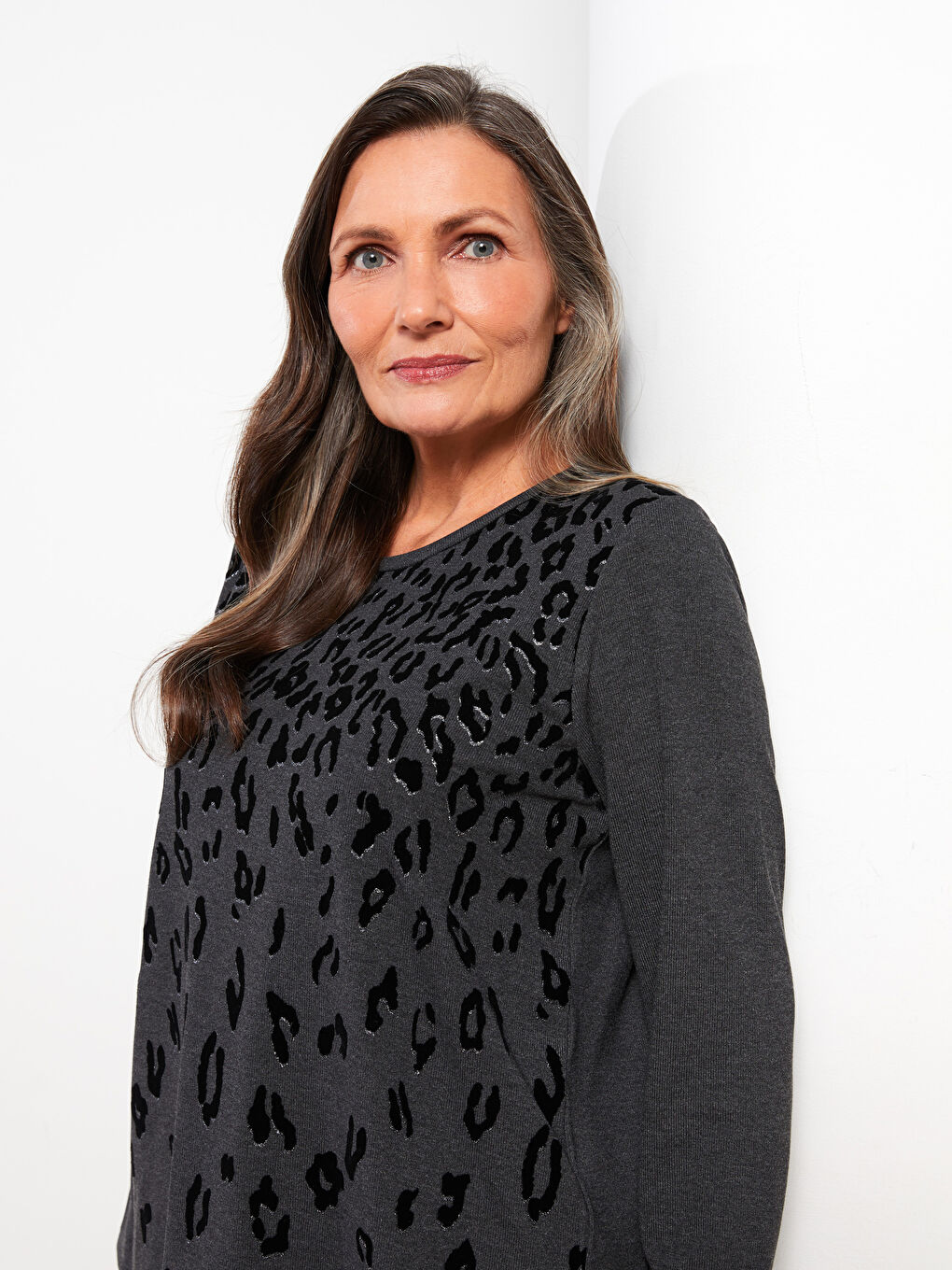 LCW Grace Crew Neck Patterned Long Sleeve Women's Blouse -W2EJ68Z8-L8N