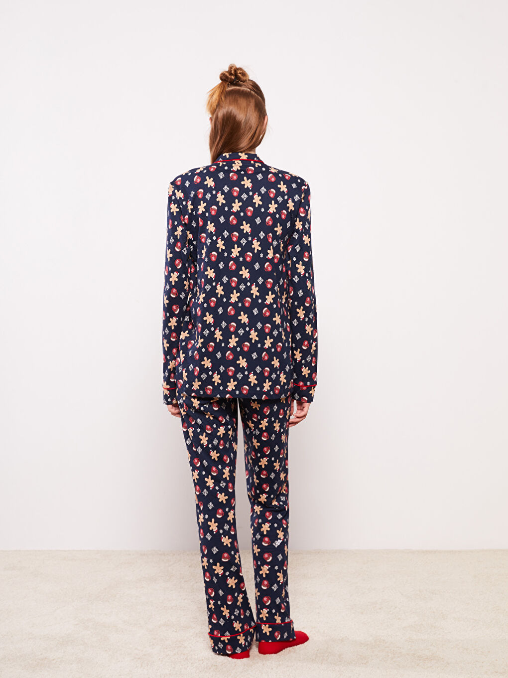 Lacivert Gömlek Yaka Yılbaşı Temalı Uzun Kollu Pamuklu Kadın Pijama Takım-4