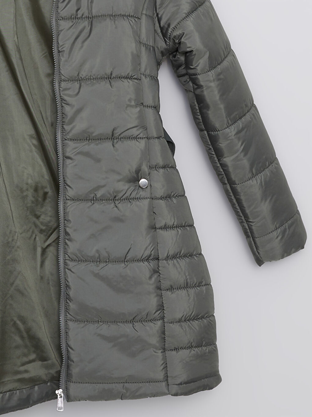 Haki Kadın Kapüşonlu Düz Şişme Mont-9