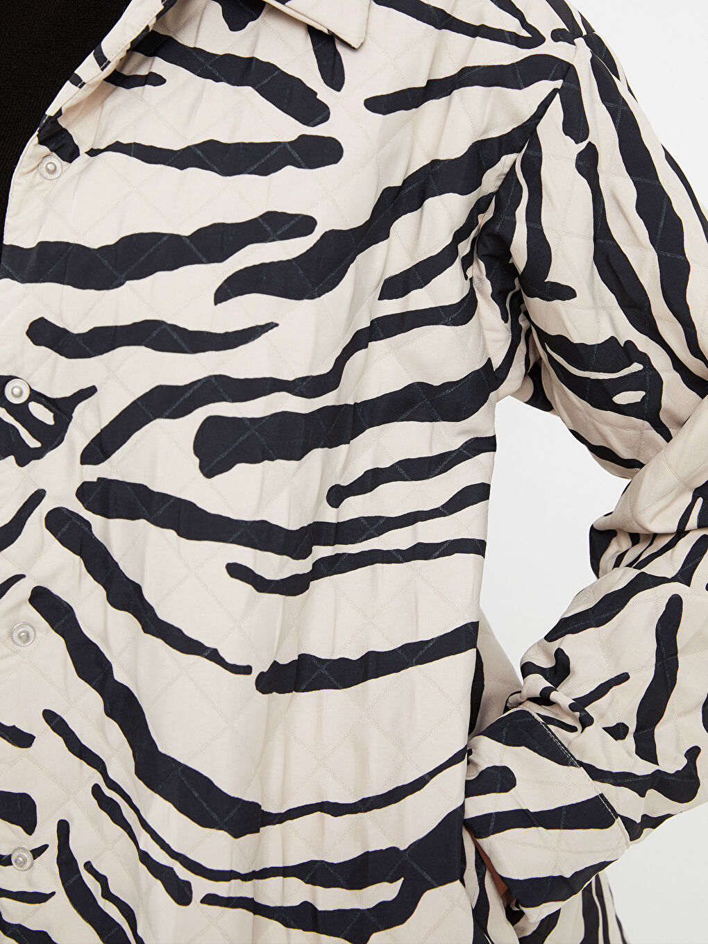 Patterned Long Sleeve Women's Shirt Jacket-3