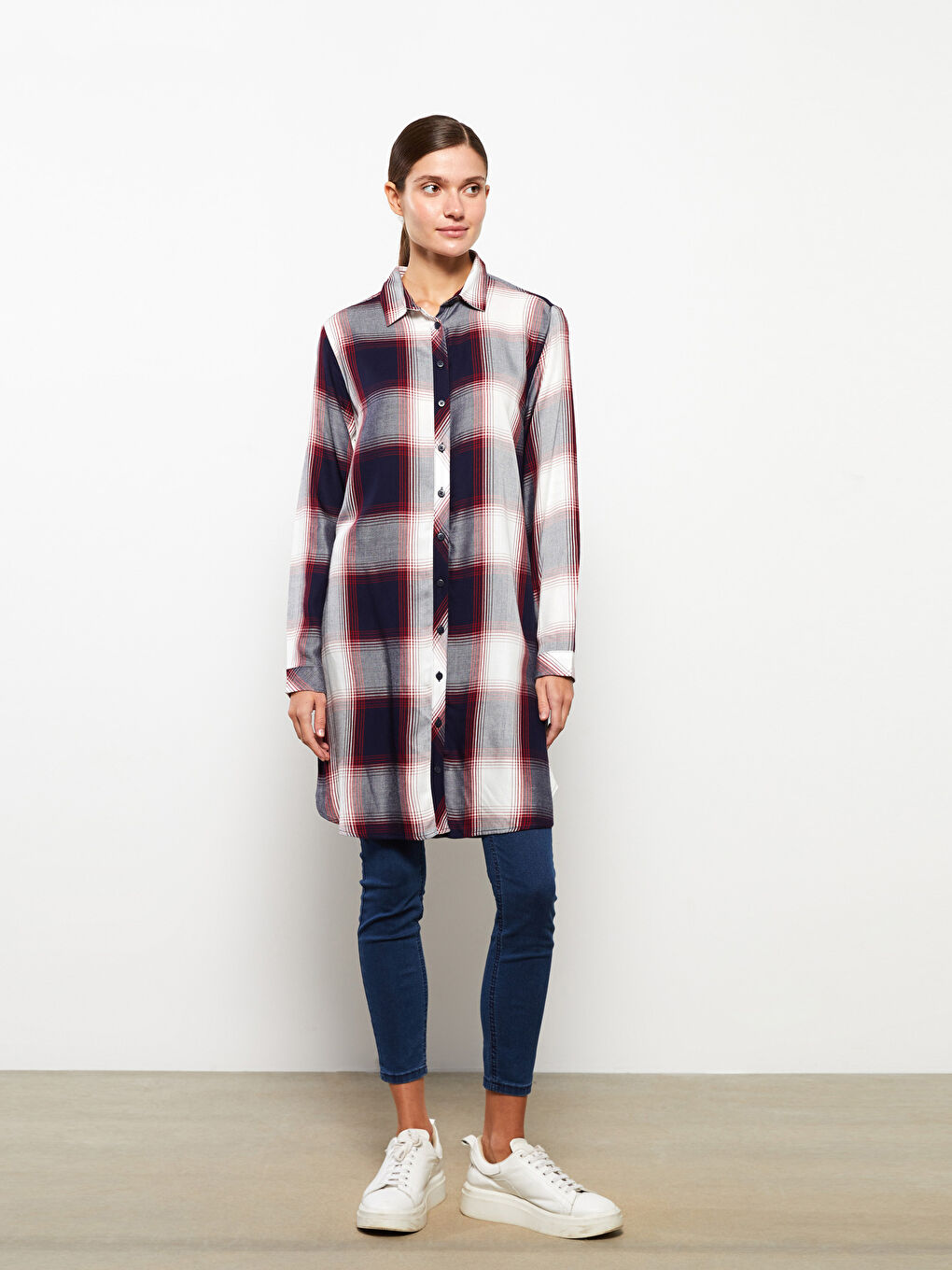 LCWAIKIKI Classic Plaid Long Sleeve Viscose Women's Shirt Tunic -W2EK83Z8-LN6