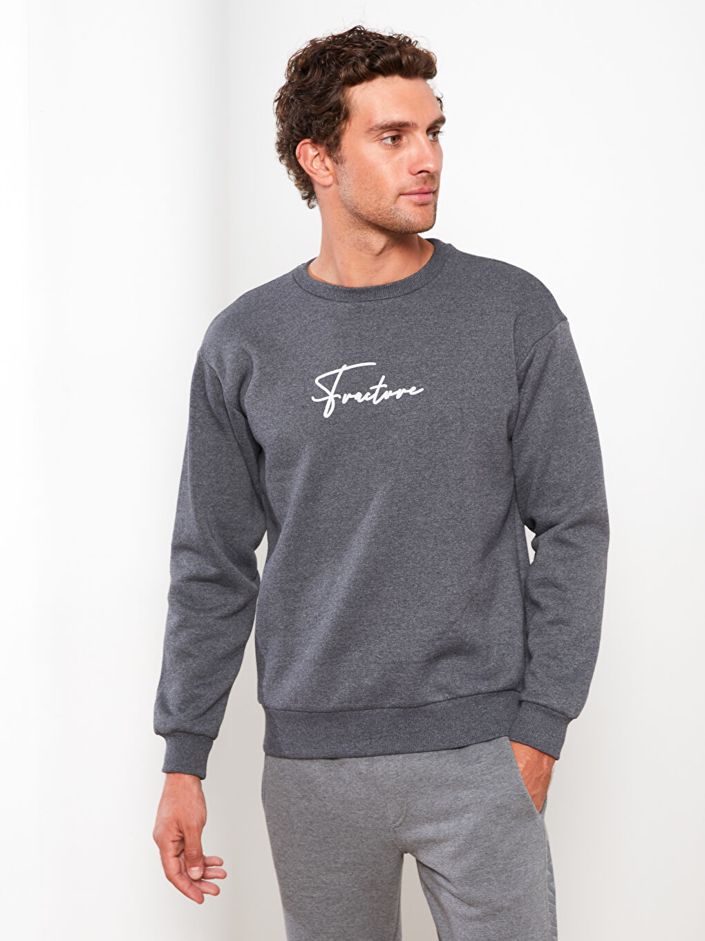 Bisiklet Yaka Uzun Kollu Erkek Sweatshirt