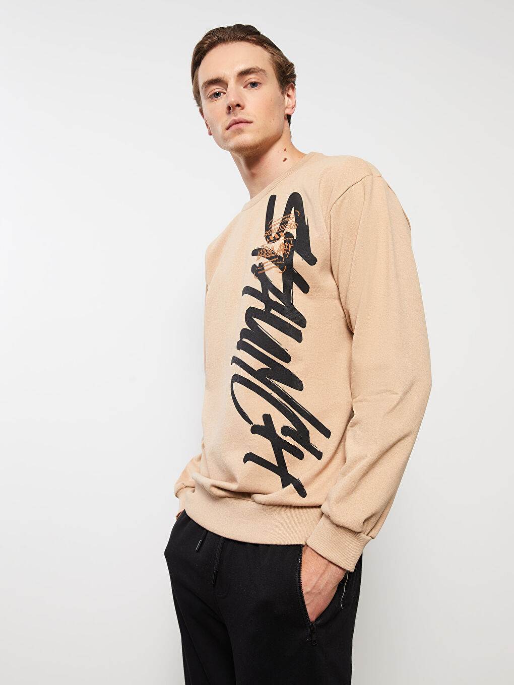 LCW ECO Crew Neck Long Sleeve Printed Men's Sweatshirt -W2EL72Z8-DFE