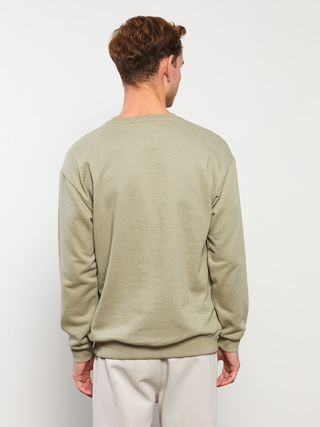 سويت شيرت كم طويل مطبوع بياقة دائرية للرجال-4