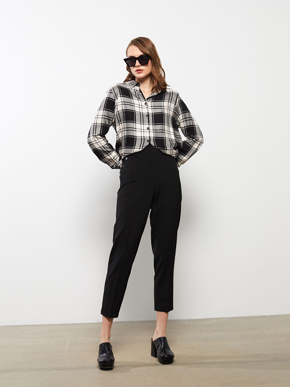 Women's Standard Fit Plain Trousers